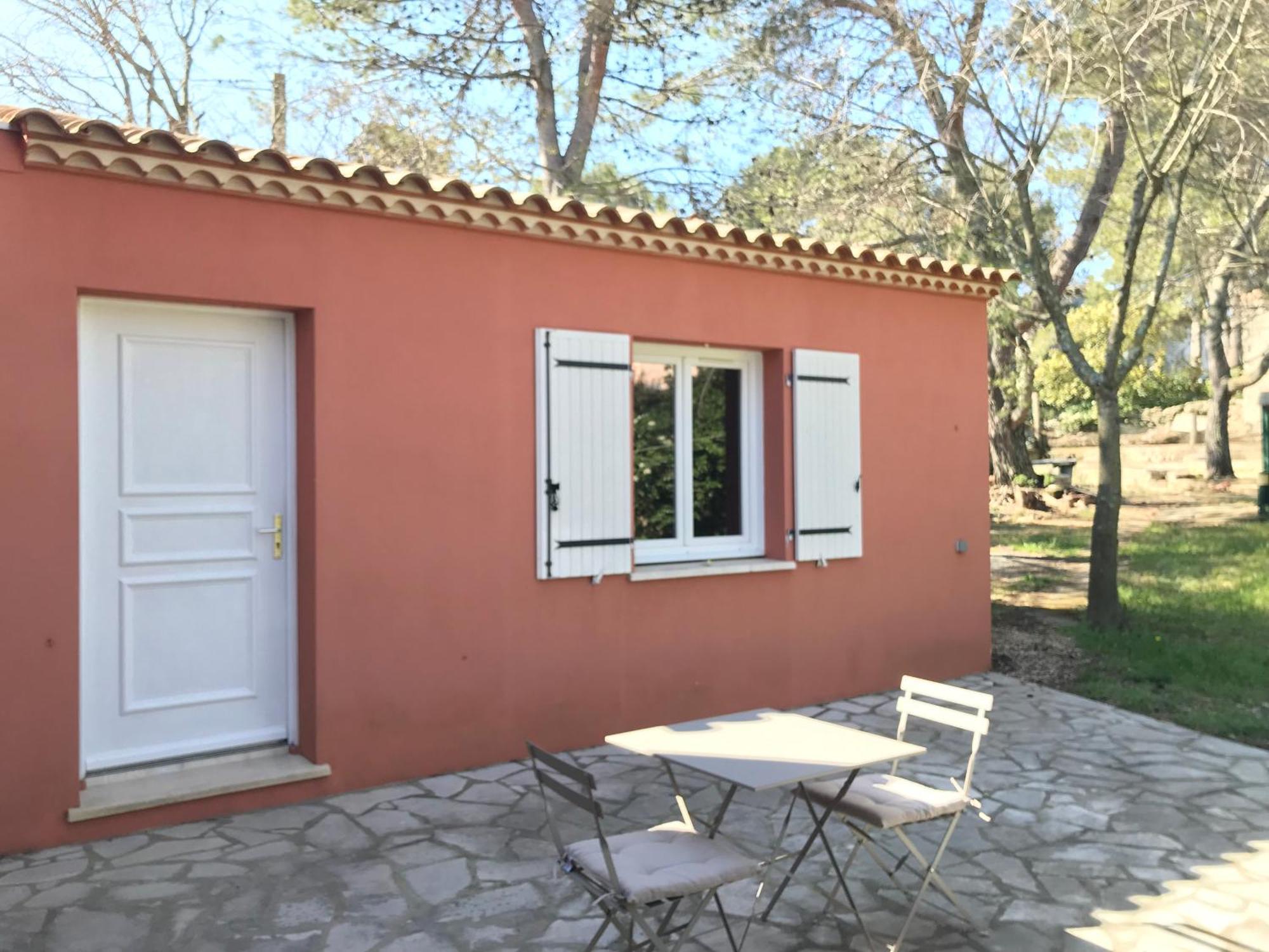 Studio Independant Calme Pas Loin Du Centre Nîmes Eksteriør billede
